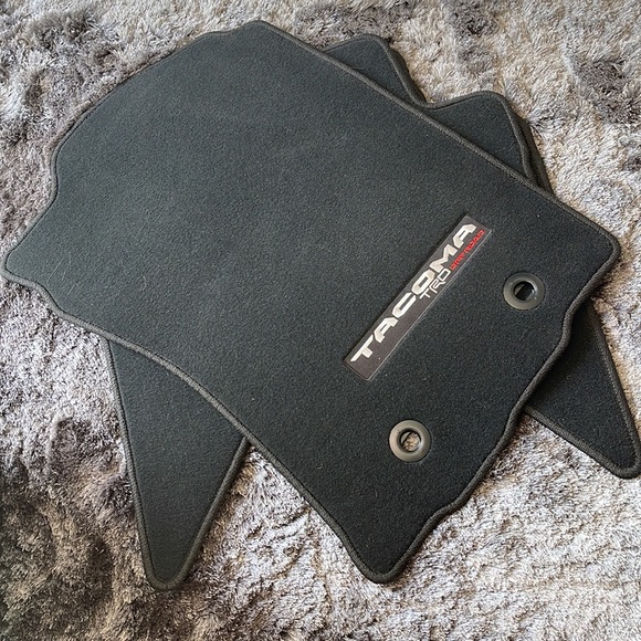 TRD Tacoma Off Road 2022 New Car Mats 🛻 - Picture 3 of 5
